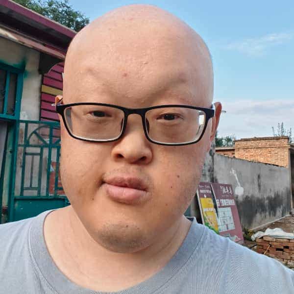 28岁岁山东单身帅哥 - 六盘水吉缘网
